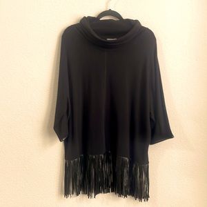 Chelsea & Theodore Black Fringed Tunic Top XL